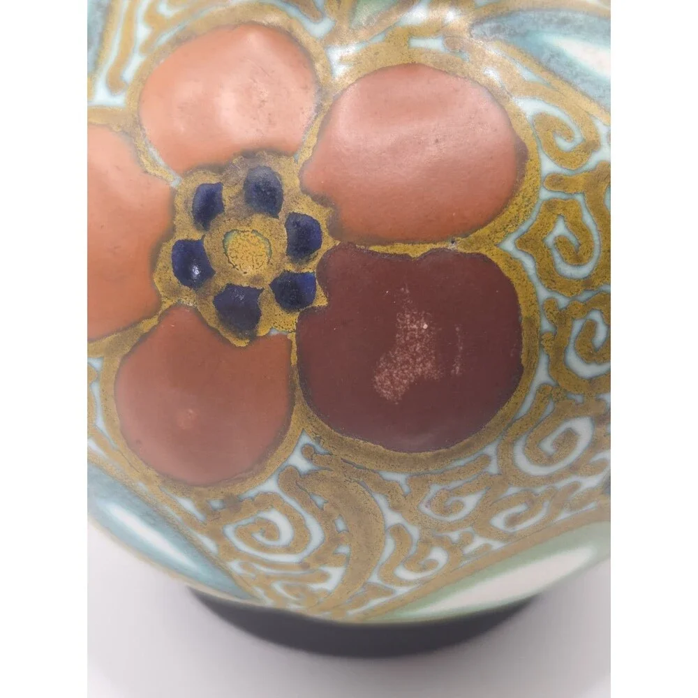 Vintage 1924 Gouda Holland GERLA Matte Pottery Vase 874 Royal Plazuid PZH